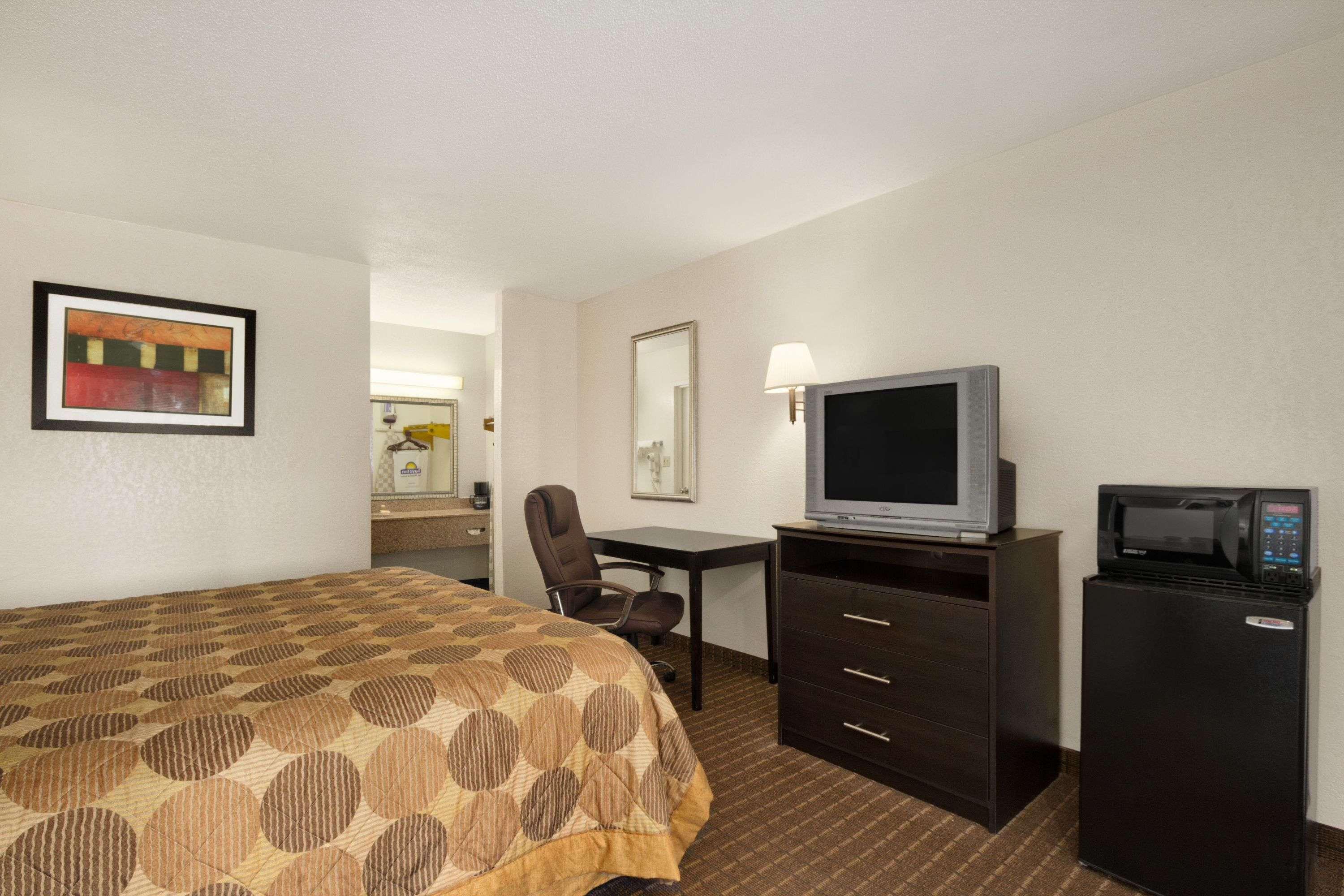Days Inn By Wyndham Port Royal/Near Parris Island Exterior photo